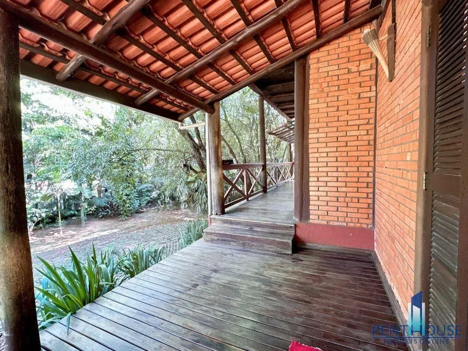 Imagem Casa para Venda em Balneário Camboriú, Praia do Estaleiro, 3 dormitórios, 1 suíte, 2 banheiros, 2 vagas