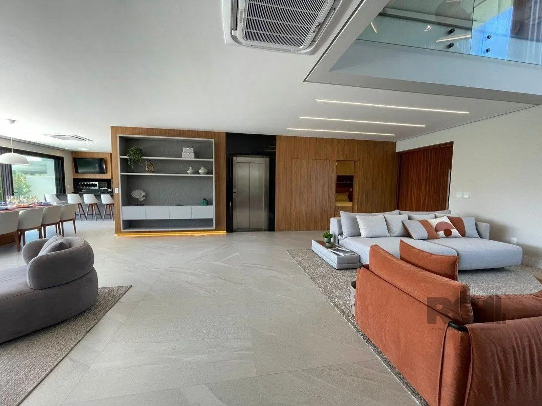 Imagem Casa de Condomínio em Atlântida Sul