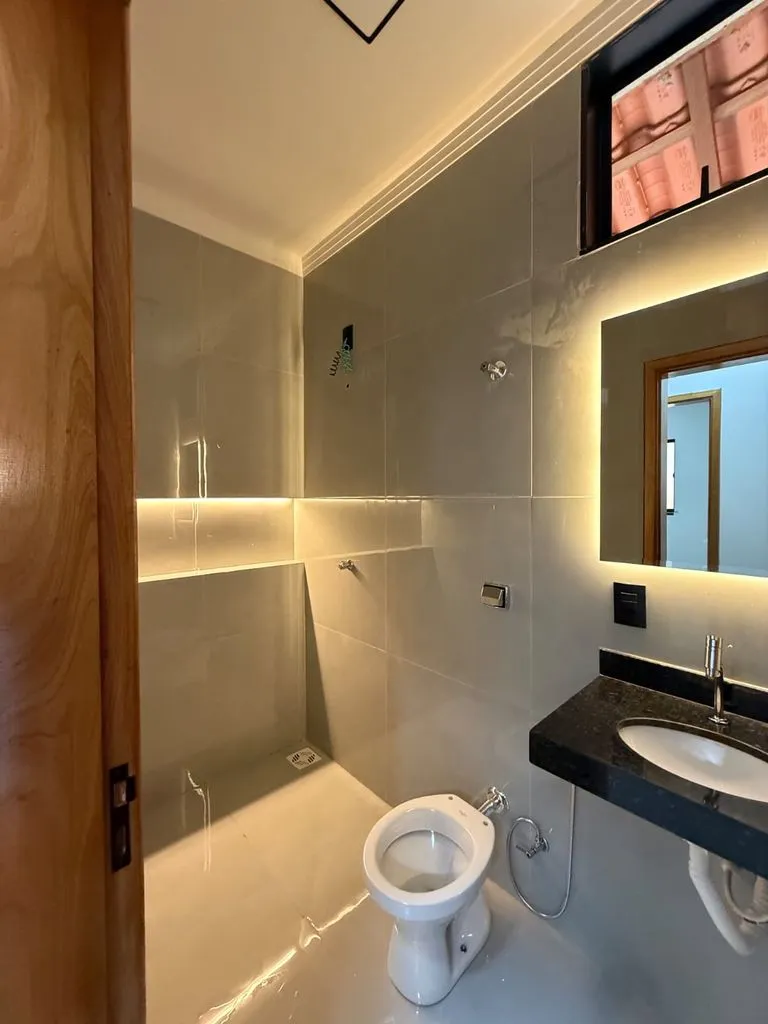 Imagem Casa à venda em Patrocínio Paulista, Jardim Aroeiras, com 2 quartos, 70m2