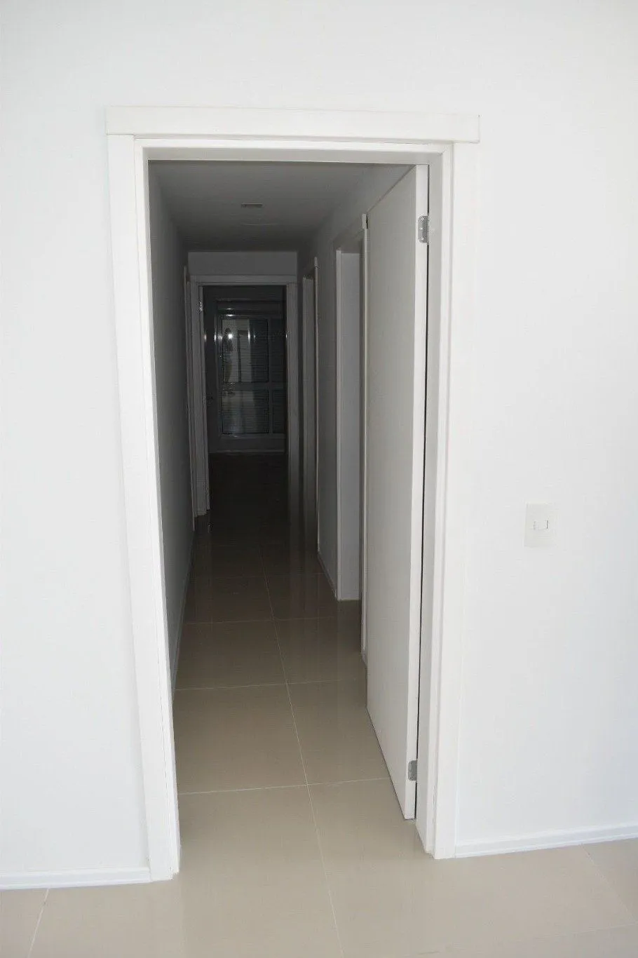 Imagem Apartamento com 3 quartos e 79m² à venda em Passo da Areia, Porto Alegre. Rua Bezerra De Menezes, Passo Da Areia, Porto Alegre