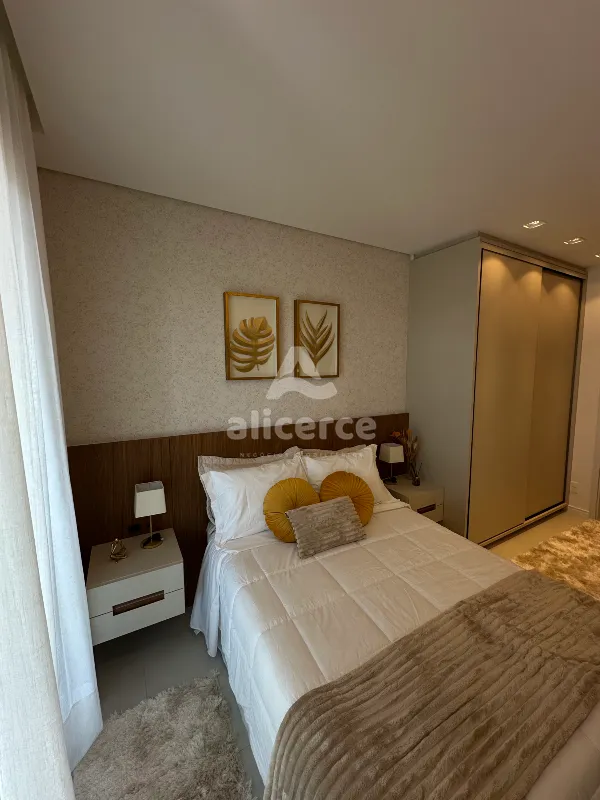 Imagem Apartamento à venda com 2 quartos 1 suíte, 59,49m² em Coqueiros Florianópolis