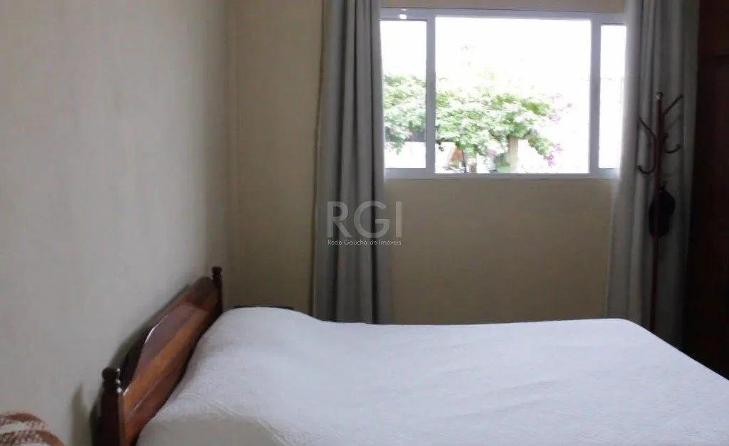 Imagem Casa para Venda - 300m², 5 dormitórios, sendo 2 suites, 4 vagas - Bela Vista