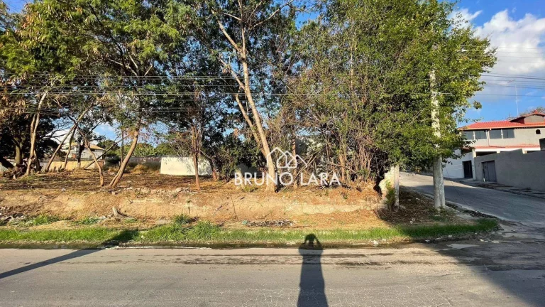 Imagem Lote à venda no bairro Jardim das Alterosas 1 - Betim /MG