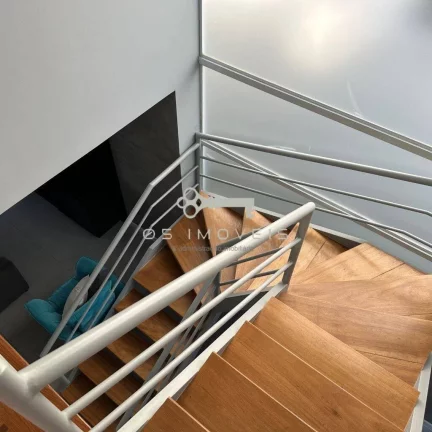 Imagem Casa à venda na Granja Viana – 3 suítes, espaço gourmet e 6 vagas !