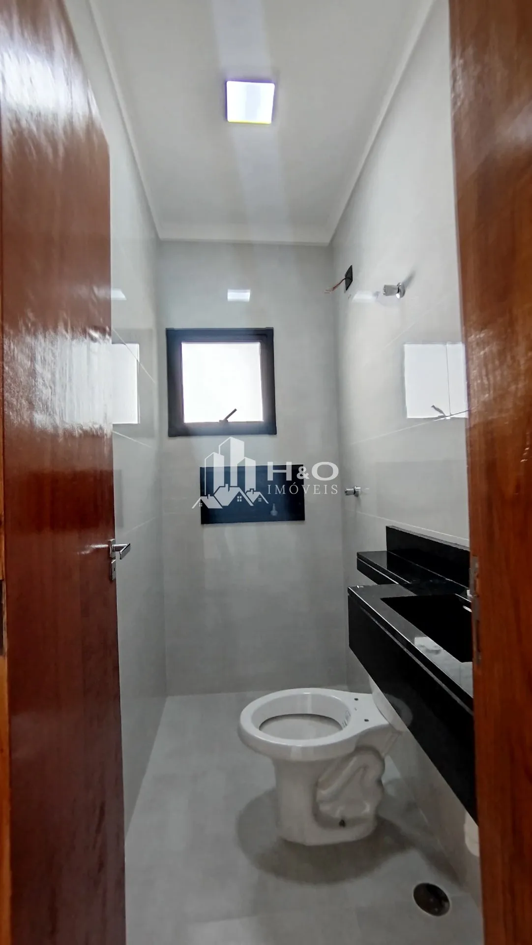 Imagem Oportunidade, Sobrado Frontal à Venda - 111m² de Área Útil | 3 Dormitórios | 3 Vagas, Bairro Jardim Brasília, Itaquera.