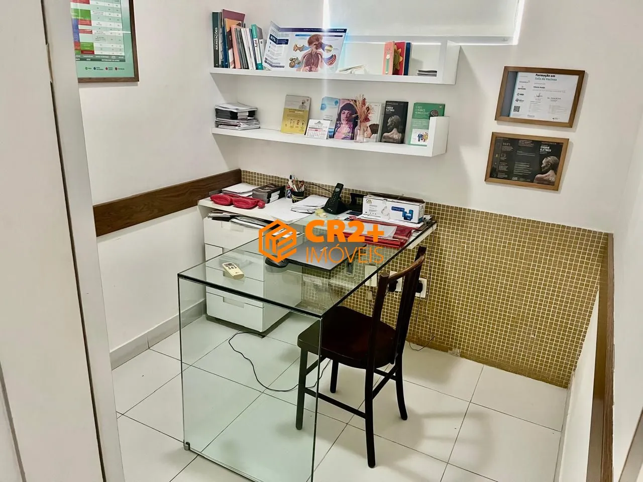 Imagem Vendo casa comércial equipada para clínica médica no Derby -370m²