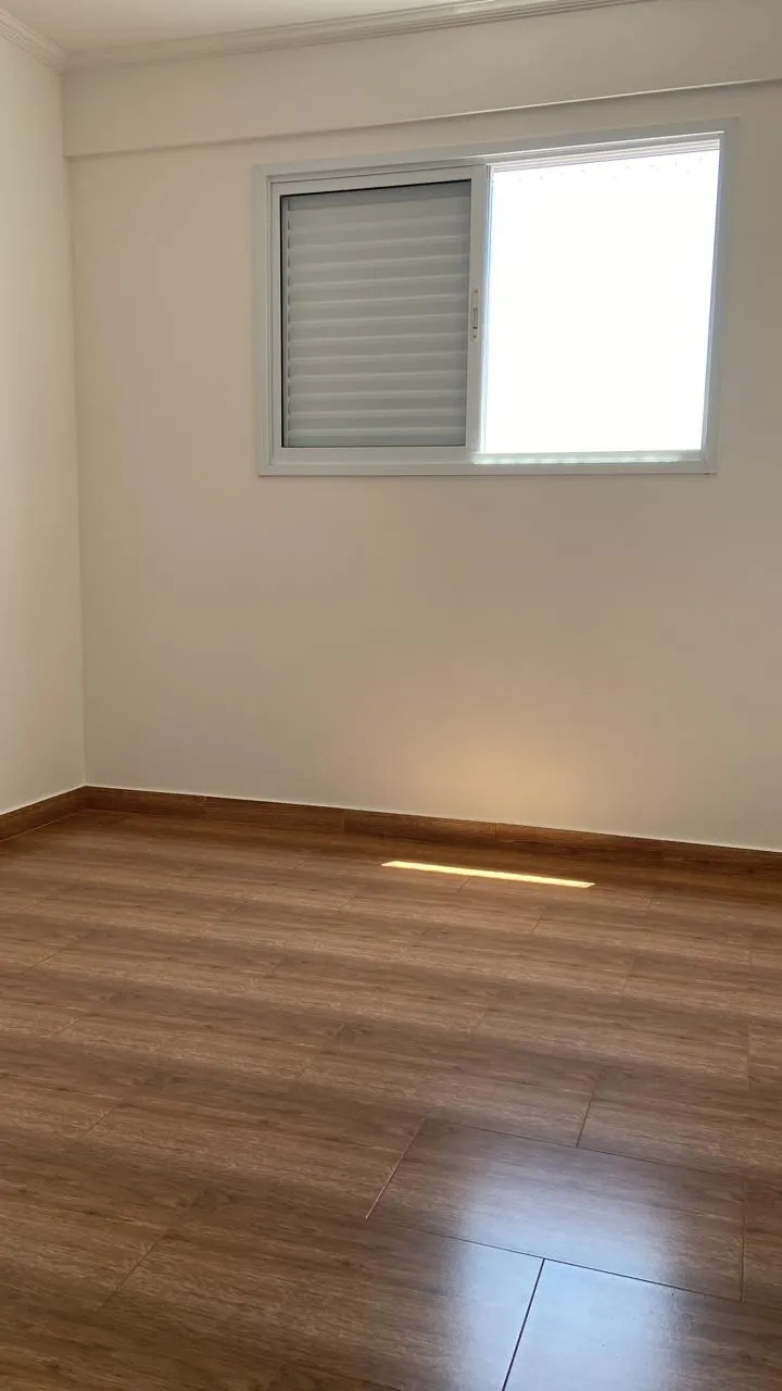 Imagem Apartamento Elegante no Edifício Nena Moncayo - 2 Dormitórios, Suíte e Vista Deslumbrante