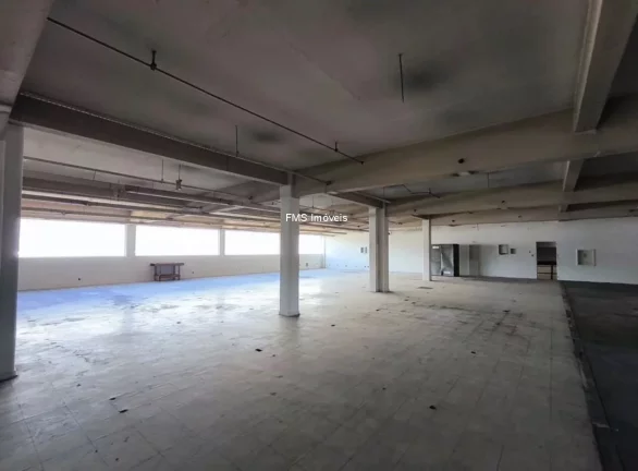 Imagem Galpão com 4.311m2 em Osasco.