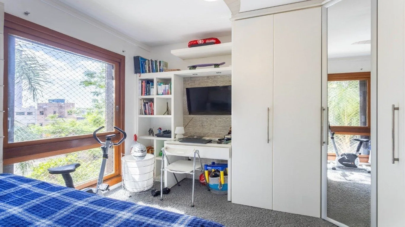 Imagem Apartamento193m² privativos, 3 dormitórios (2 suítes), 3 vagas