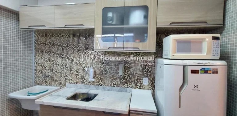Imagem Apartamento Aconchegante de 01 Quarto com Varanda e 01 Vaga Coberta

Seja bem-vindo a este encantado...