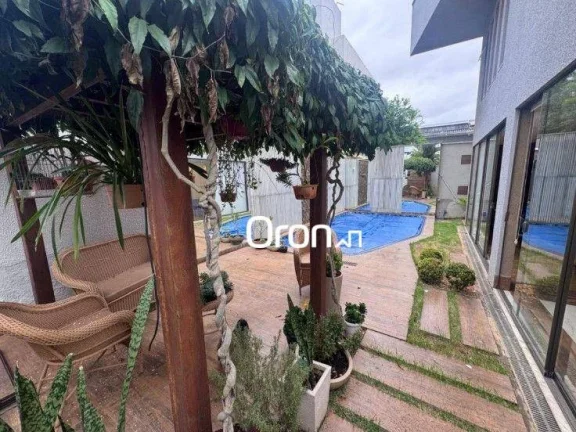 Imagem Sobrado com 3 dormitórios à venda, 338 m² por R$ 2.700.000,00 - Jardins Madri - Goiânia/GO
