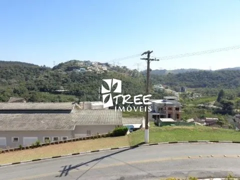 Imagem Imóvel a venda em Arujá localizado no Condomínio Arujá Hills III com AT: 960 m² , AC: 460 m² com 6 suítes, sala para 3 ambientes, copa, cozinha,