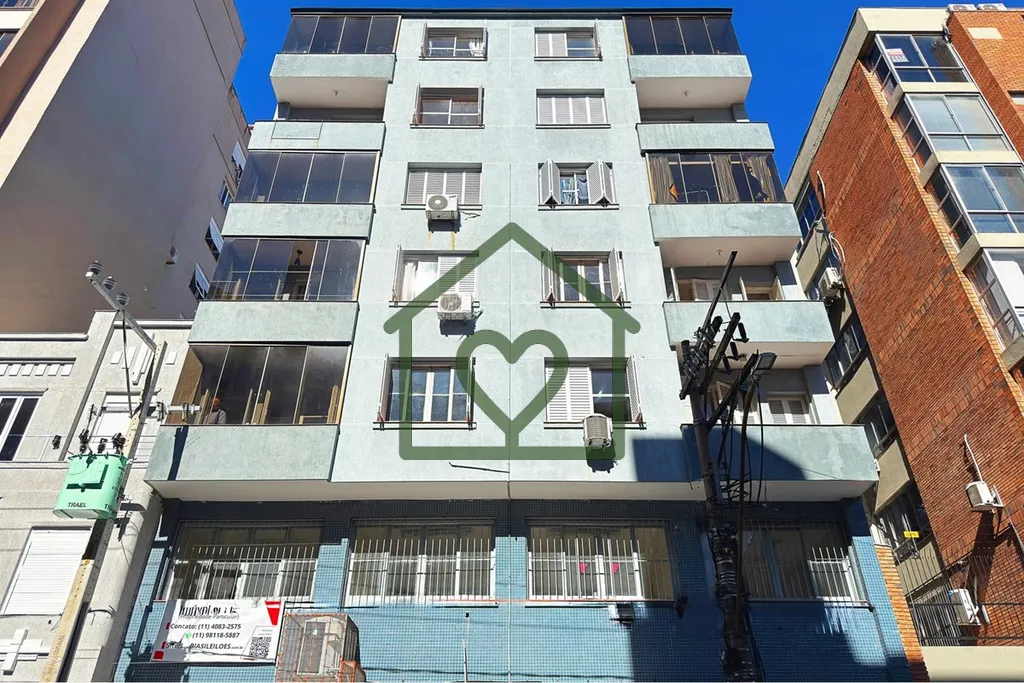 Imagem Localizado na divisa entre os bairros Independência e Centro Histórico, este apartamento de 77m² ...