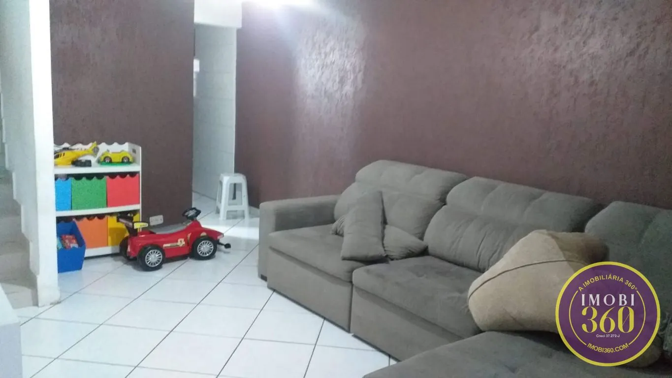 Imagem Lindo Sobrado de 2 Andares, em São Mateus - reformado a pouco tempo.