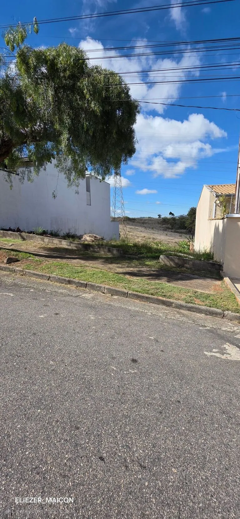 Imagem Terreno a venda no bairro campo das aroeiras em Poços de Caldas - MG