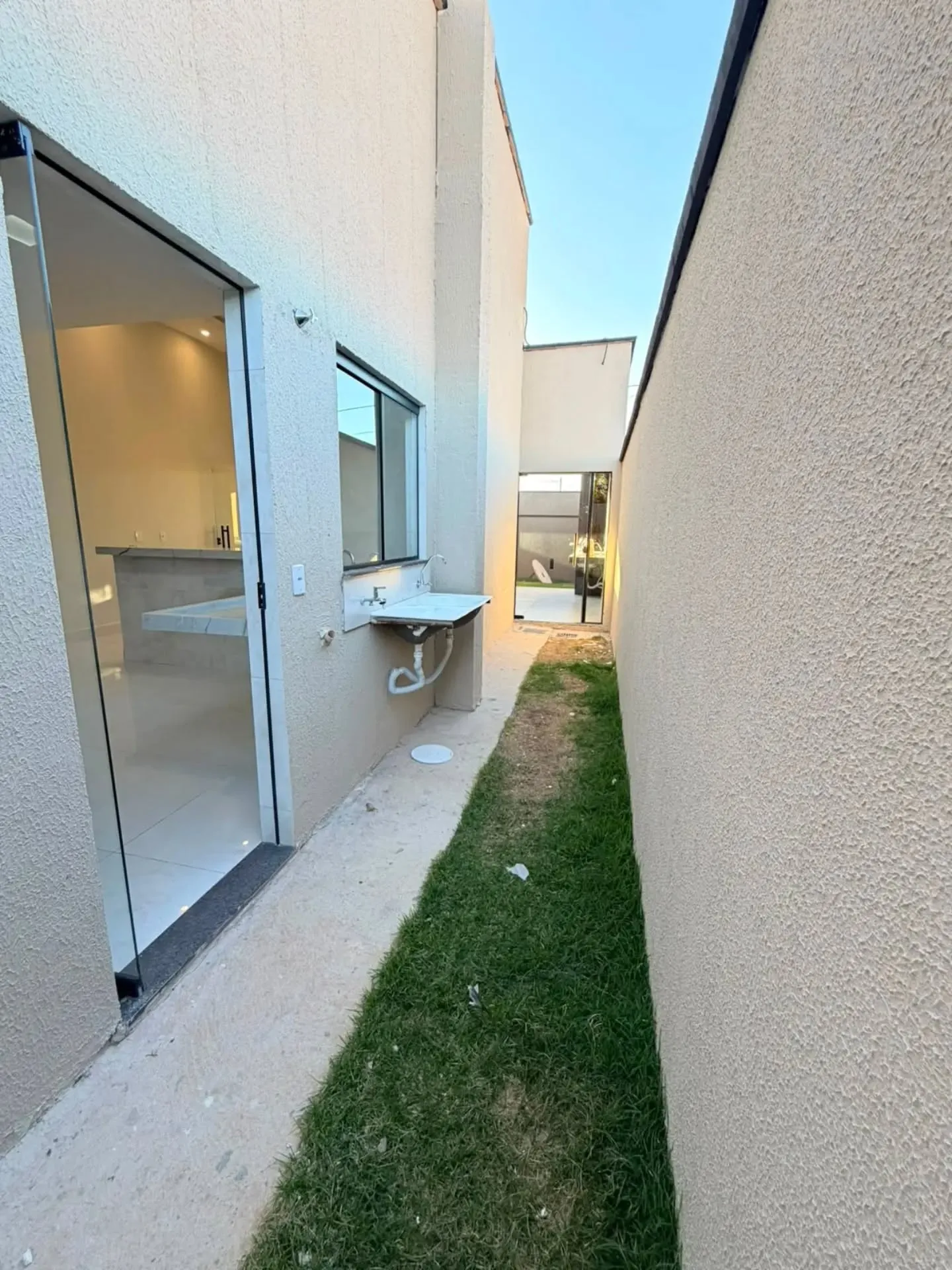 Imagem Casa 3/4 Sendo 1 Suite No Conde Dos Arcos