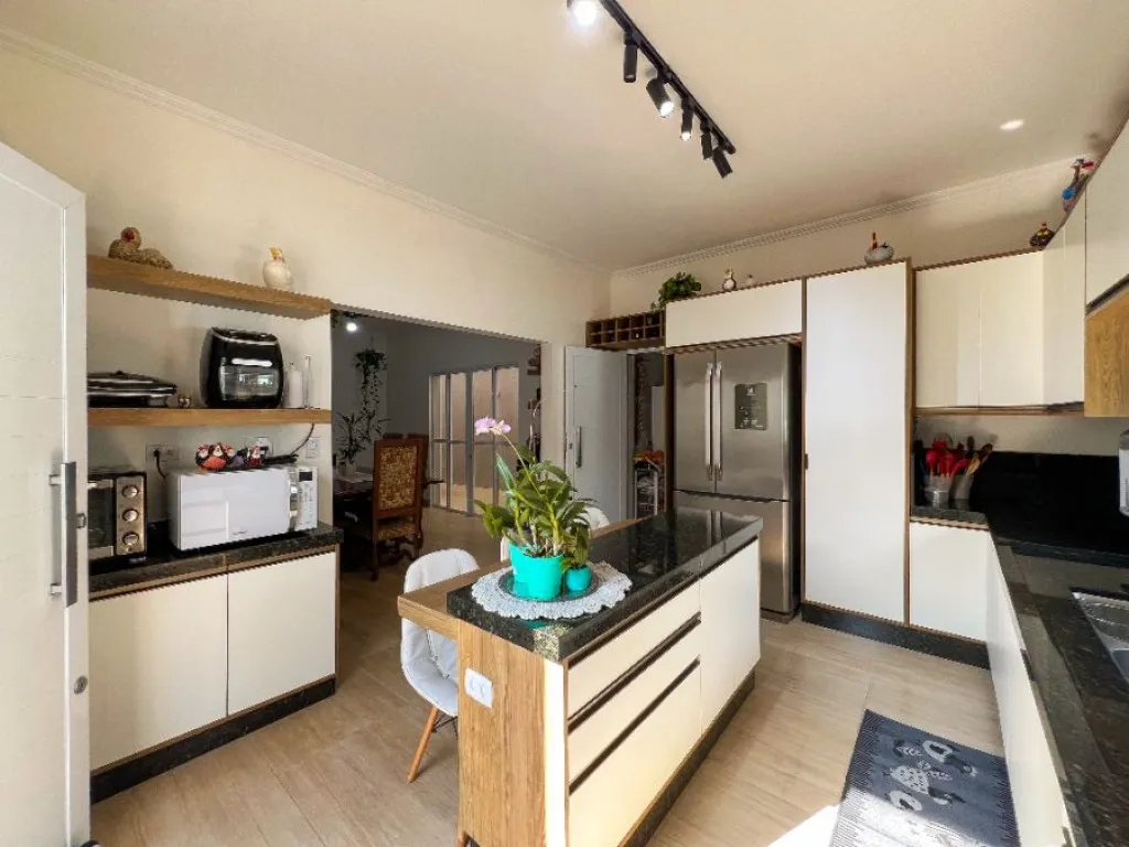 Imagem CASA COM 254,00 m² - CAIÇARA - PRAIA GRANDE SP