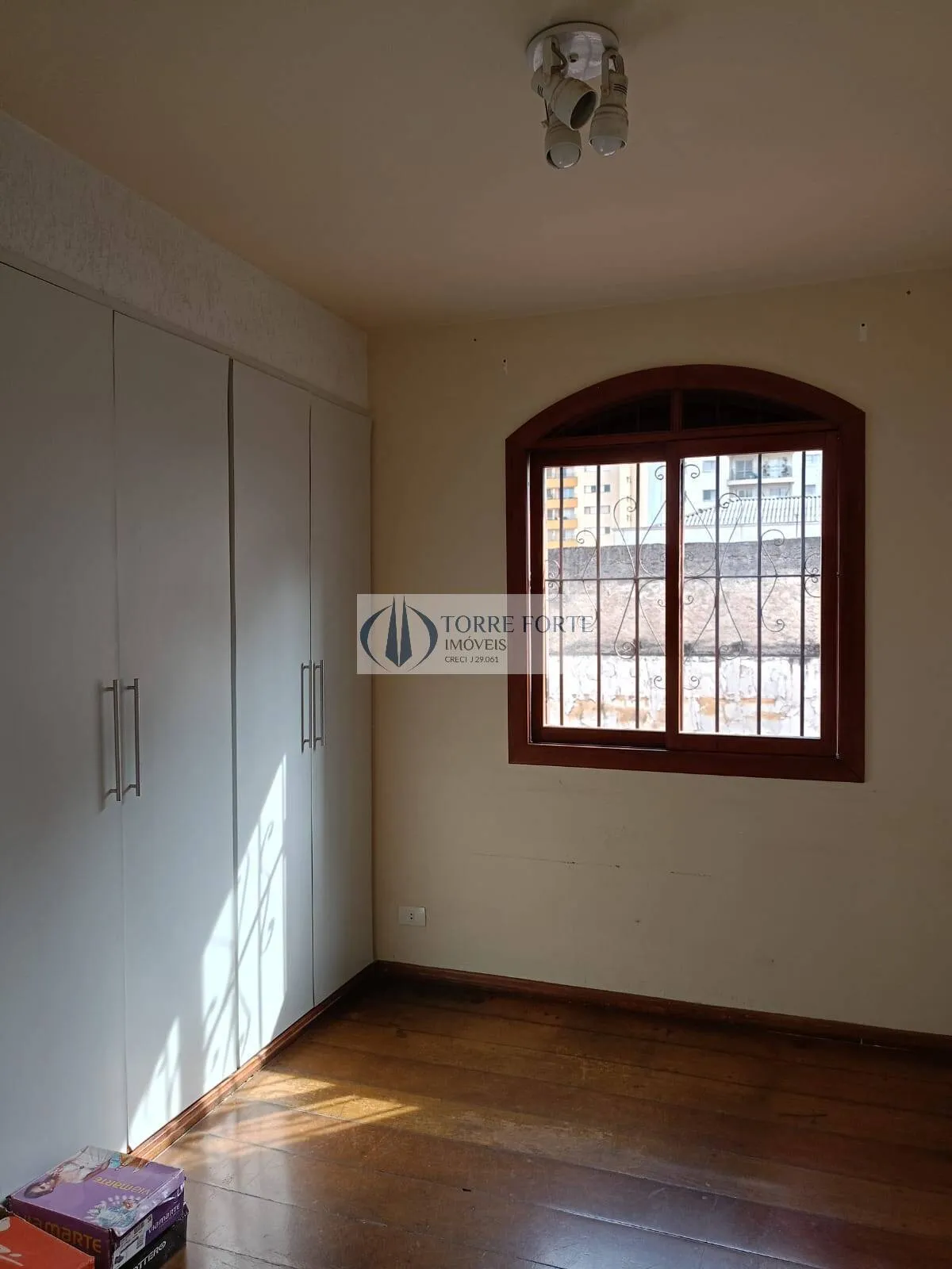 Imagem Excelente sobrado, 340 m² 7 dormitórios sendo 3 suítes 4 vagas, em Santana