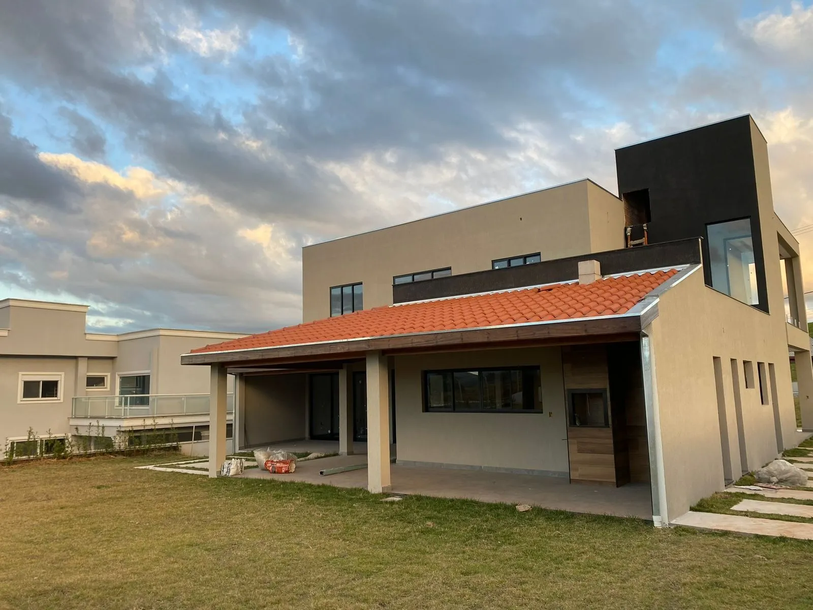 Imagem Residência Exclusiva: Casa de Alto Padrão em Condomínio Terras de Santa Mariana