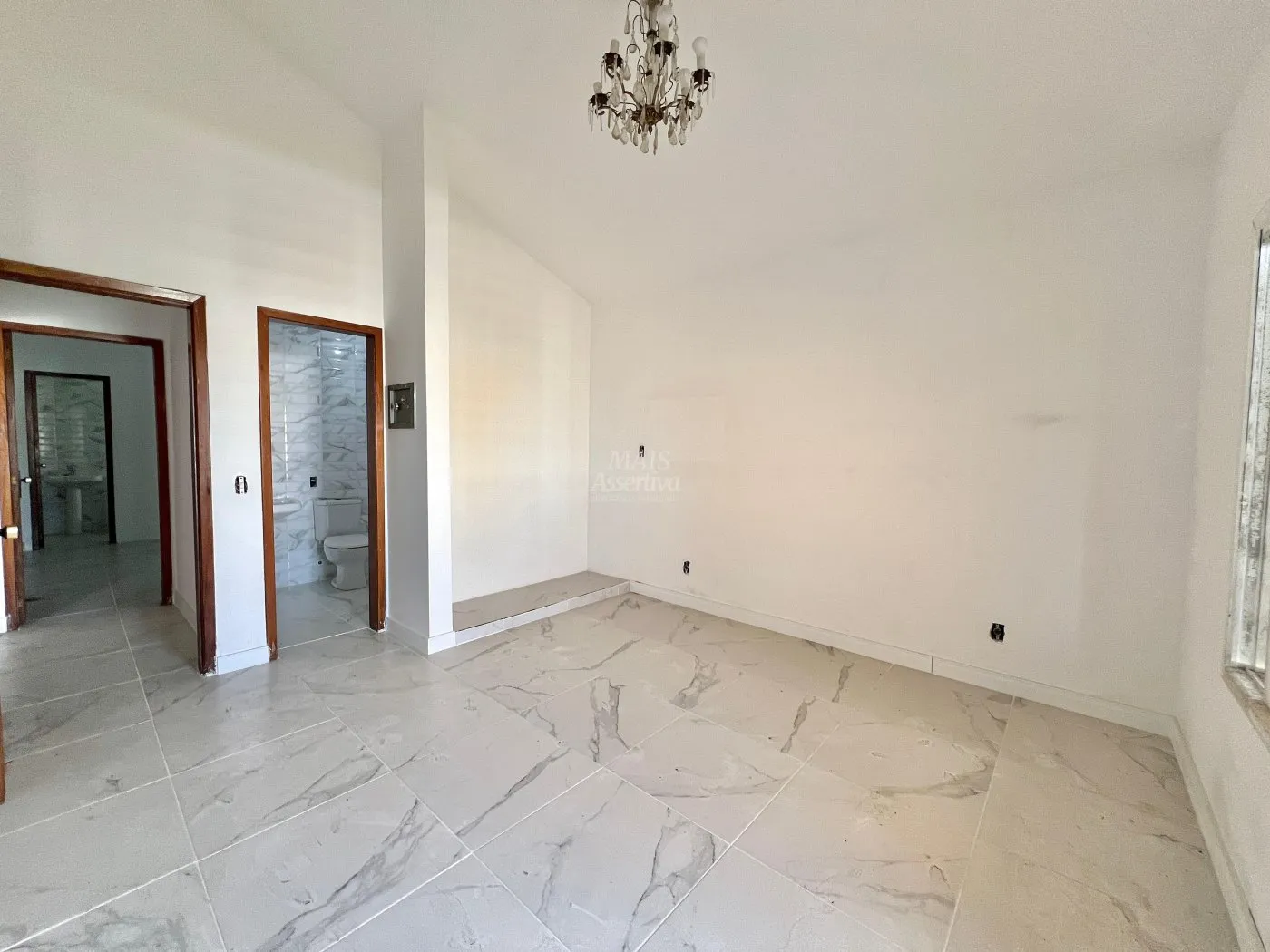 Imagem Casa 04 dormitórios para venda em Xangrilá Atlântida