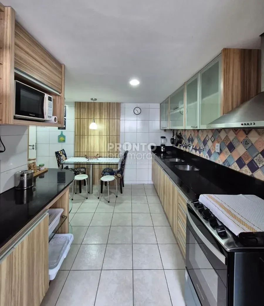 Imagem Apartamento com 4 Quartos à Venda, 136 m² em Boa Viagem - Recife