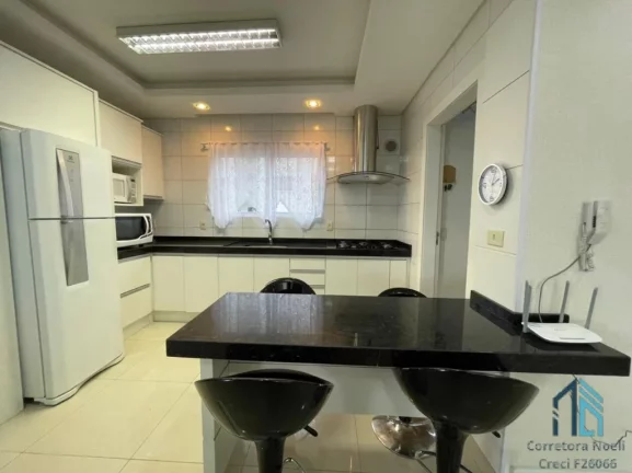 Imagem Apartamento 03 suítes, 02 vagas, Meia Praia em Itapema SC