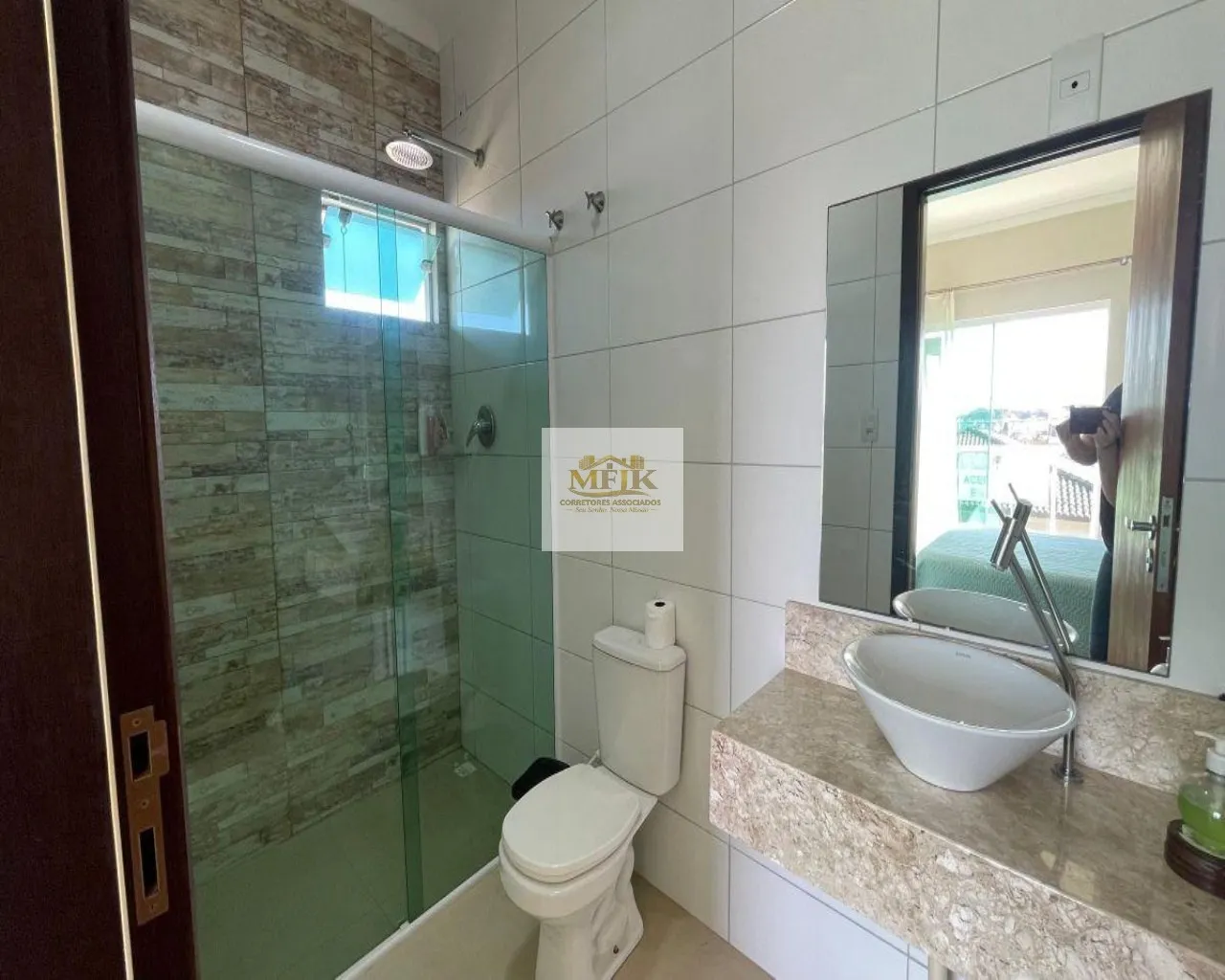 Imagem Casa com 3 quartos e 261 m² à venda em Piçarras
