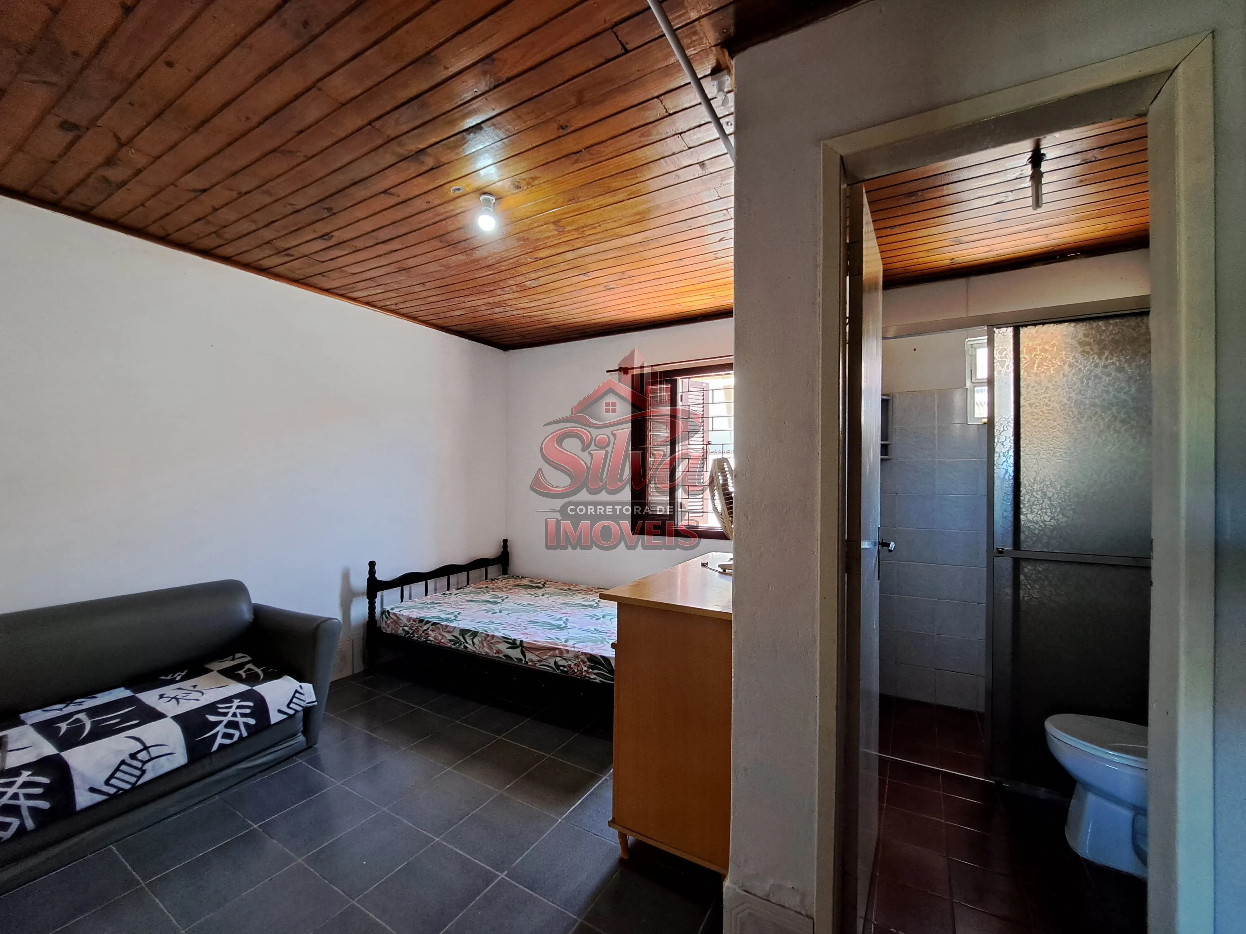 Imagem Casa 2 dormitórios (2 suítes) a 600m do mar no Mariluz