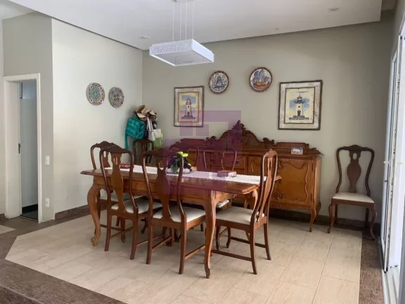 Imagem Linda casa à venda na Praia da Enseada!!
