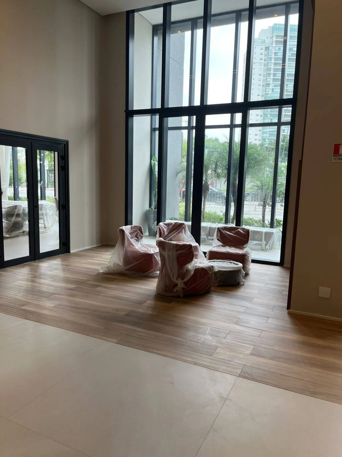 Imagem Apartamento Água Branca - 188M², 4 Dorms, 2 Suítes, 2 Vagas, Próximo Metrô.