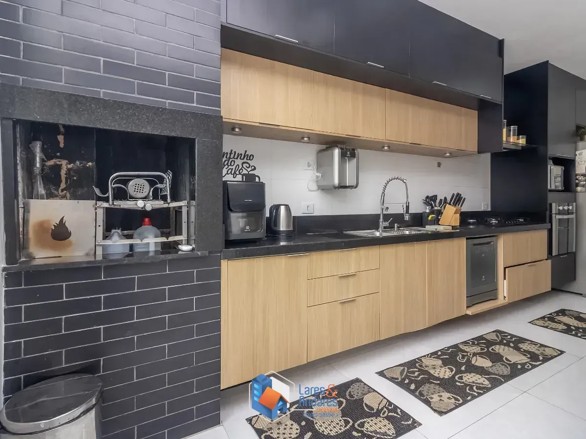 Imagem Sobrado para venda em City Recanto Anastácio com 3 quartos, sendo 3 suítes, 158m²