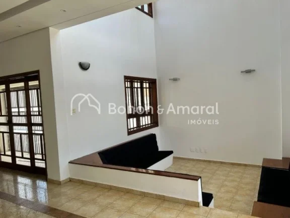 Imagem Descubra o conforto nesta confortável e espaçosa casa localizada no prestigiado bairro do Jardim C...