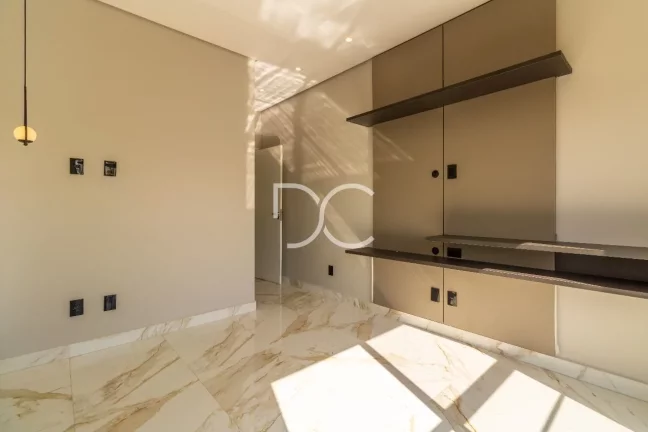 Imagem Condomínio Alphaville Nova Esplanada 4 - Venda Sobrado Alto Padrão | AC 260m² | AT 458m² | 3 Dorm | 3 Suítes | 5 Ban | 4Vagas