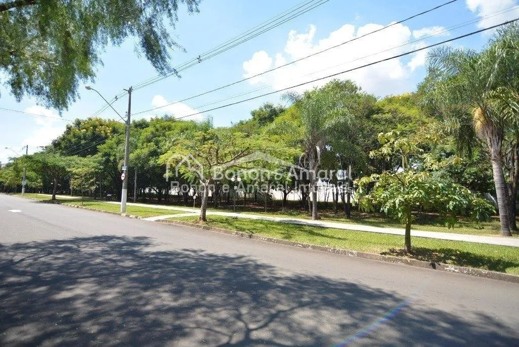 Imagem Terreno à venda com 342 m² no Condomínio Campos do Conde I, Paulínia