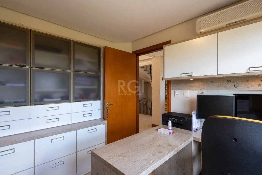 Imagem Casa para Venda - 358.78m², 3 dormitórios, sendo 1 suites, 3 vagas - Jardim Isabel