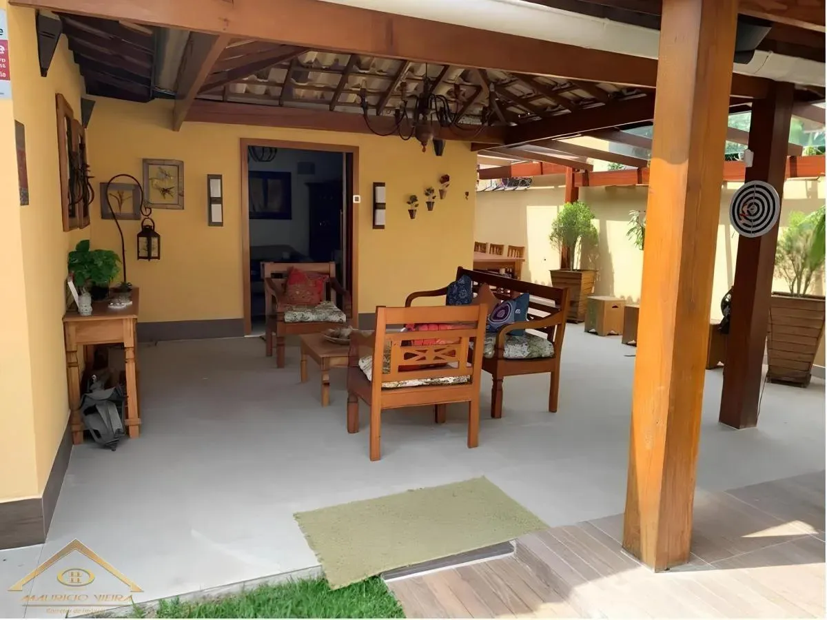 Imagem Casa em Condomínio para Venda em Cabo Frio / RJ no bairro Ogiva