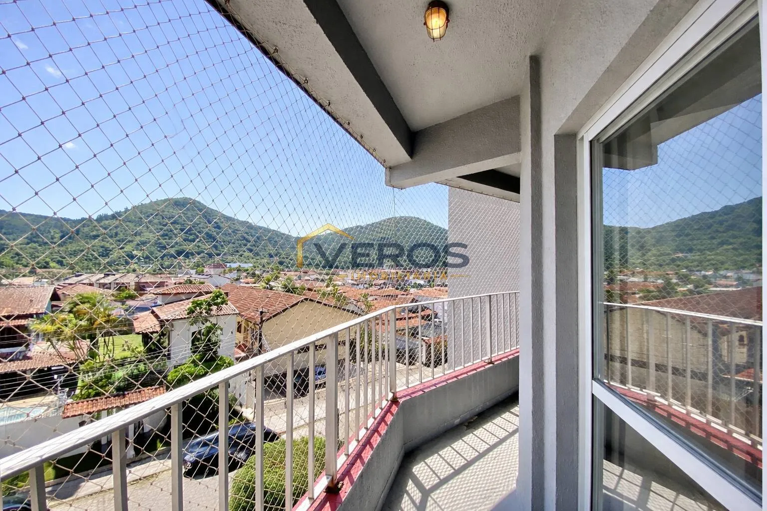 Imagem Apartamento a venda com 2 quartos a 500m da praia Martim de Sá em Caragua