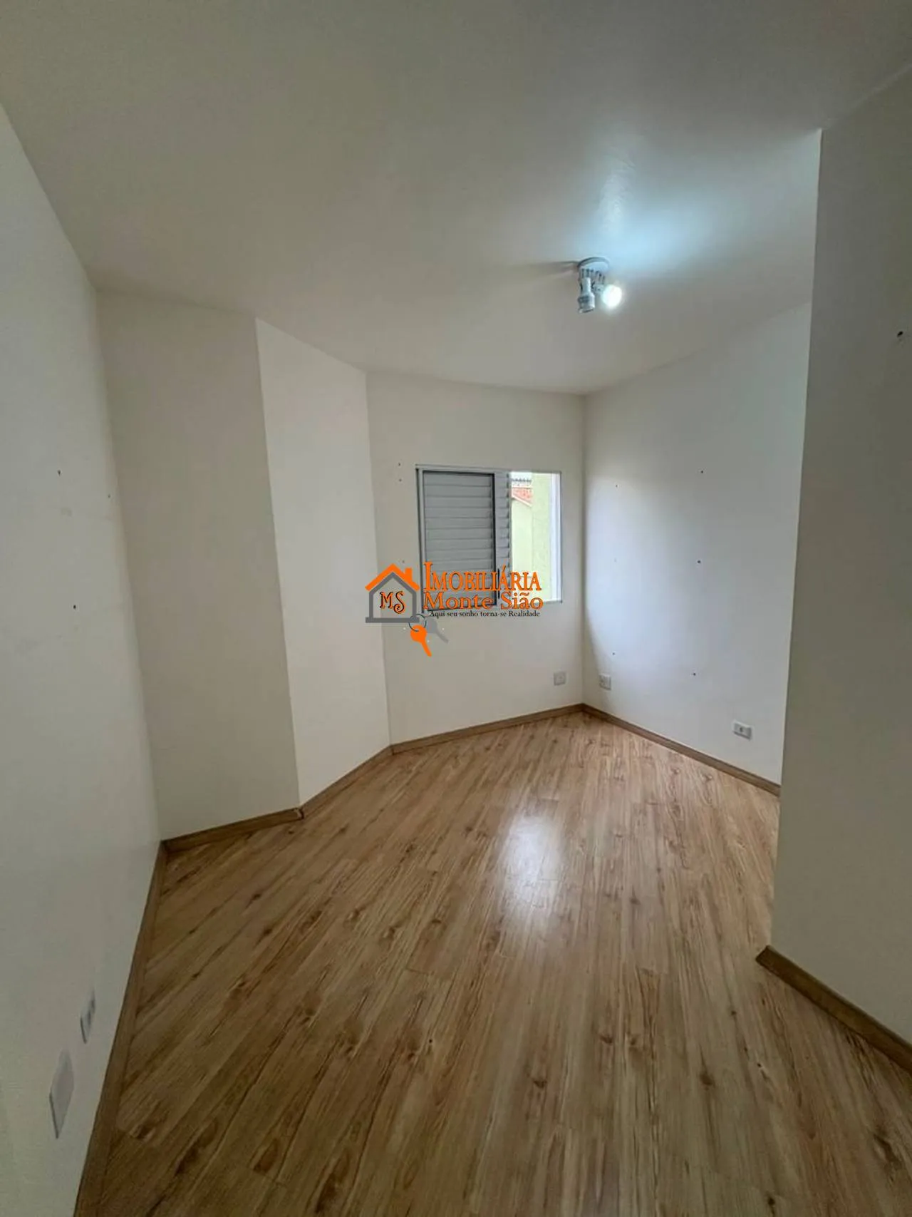 Imagem Sobrado com 2 dormitórios à venda, 70 m² por R$ 380.000,00 - Jardim Aracaré - Itaquaquecetuba/SP