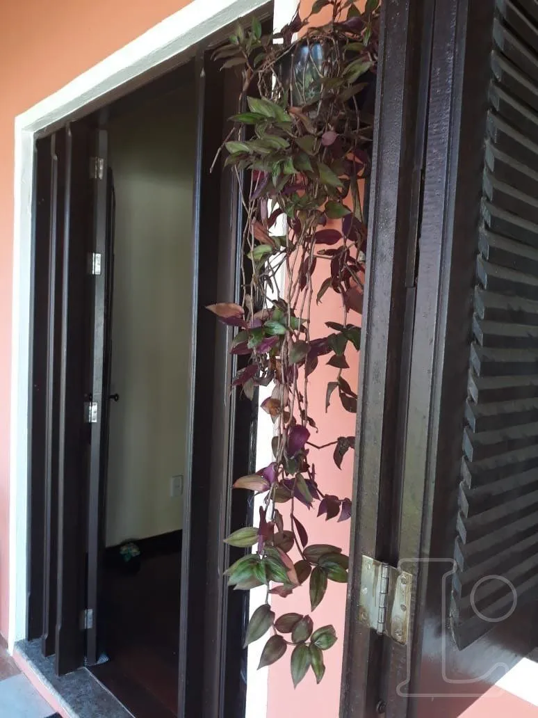 Imagem Casa para Venda - 114m², 2 dormitórios, sendo 1 suites, 2 vagas - Zona Nova