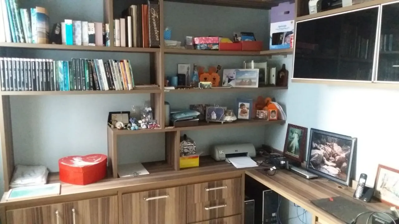 Imagem Casa de Condomínio com 4 Quartos à venda - Jardim Residencial Martinez