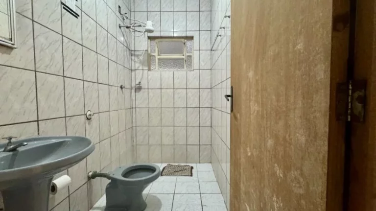 Imagem CASA COM 127 m² - MARACANÃ - PRAIA GRANDE SP