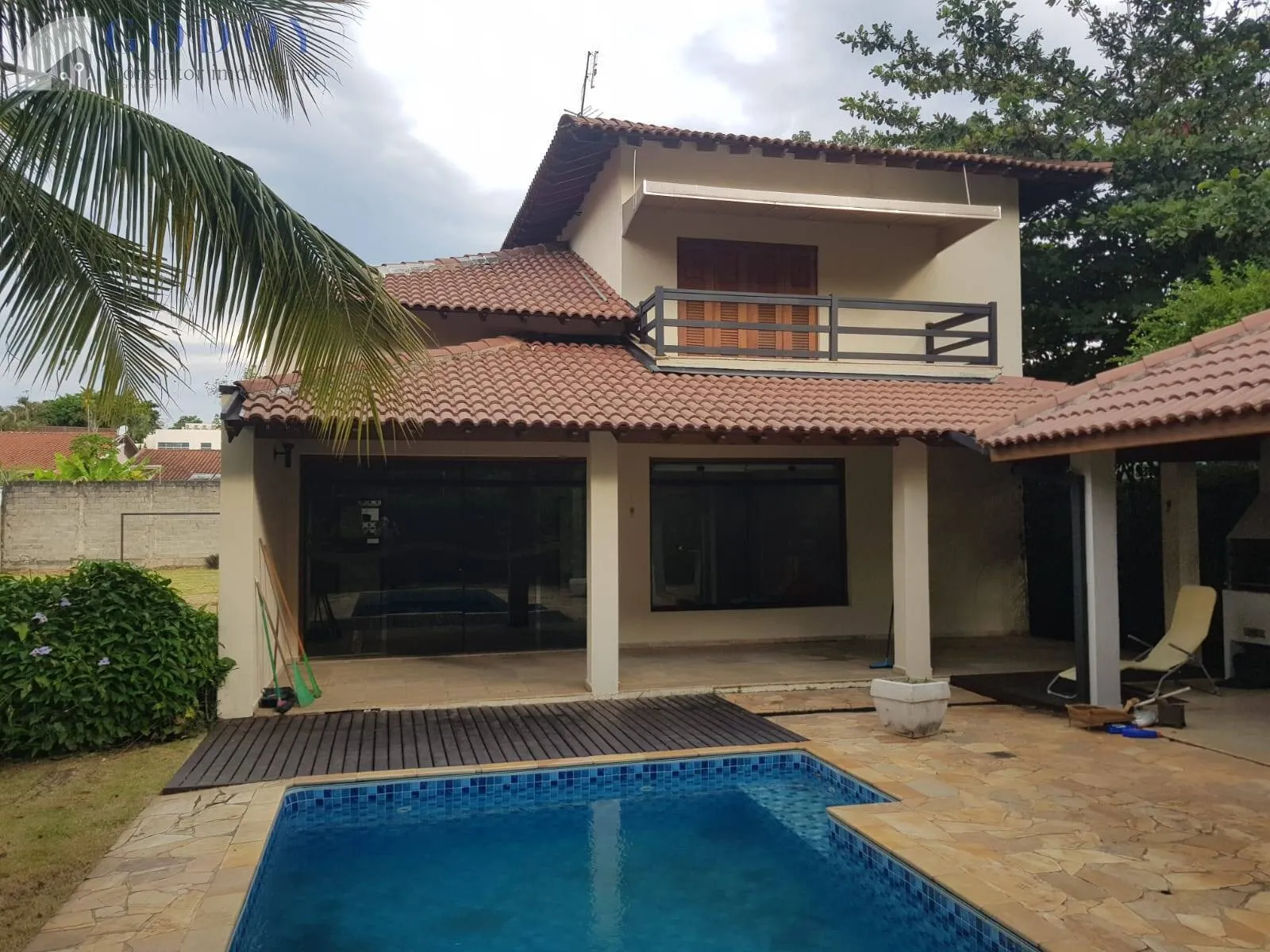 Foto do imóvel Ampla Casa com 3 Suítes, Piscina e Terreno Extra - 920m² de Oportunidade!