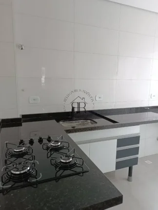 Imagem Charmoso apartamento de 2 dormitórios, sala espaçosa, cozinha e lavanderia. Prédio com elevador.
...