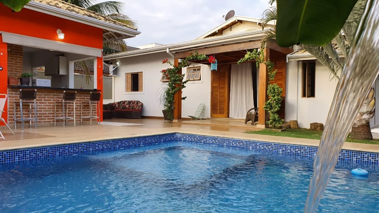 Foto do imóvel Casa à venda 3 Quartos, 2 Suites, 4 Vagas, 650M², Nossa Senhora do Perpétuo Socorro, Pindamonhangaba - SP | Tadeu