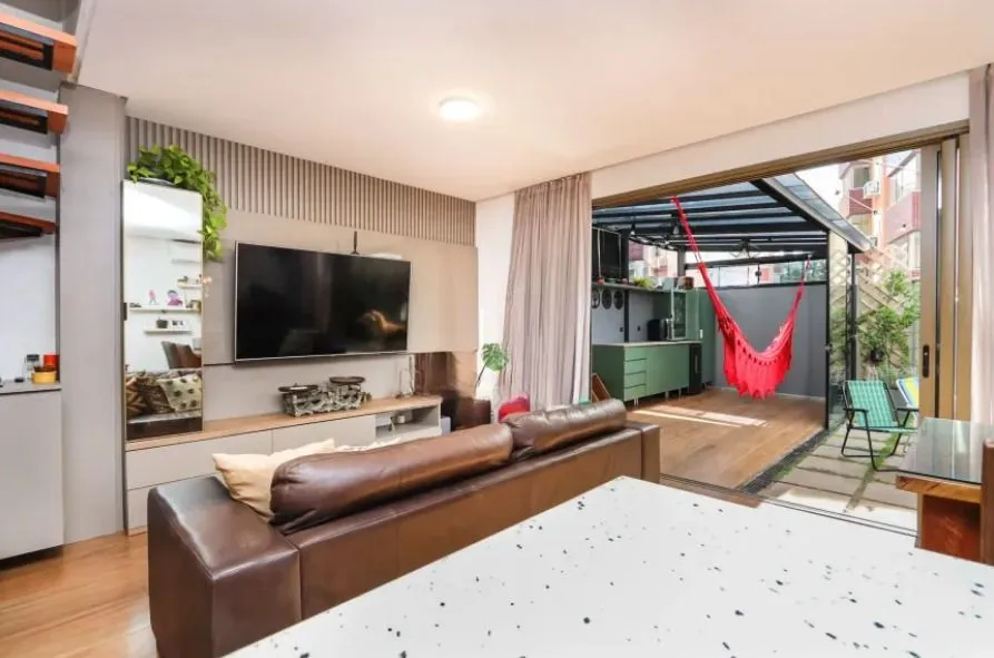 Imagem Casa em condomínio com 3 suítes à venda - Jardim Planalto, Porto Alegre