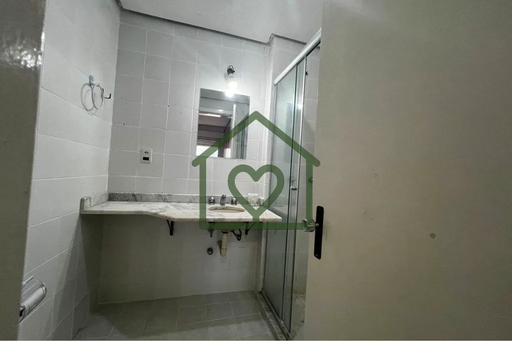 Imagem Descubra o conforto e a praticidade deste encantador apartamento à venda em Azenha, Porto Alegre, l...