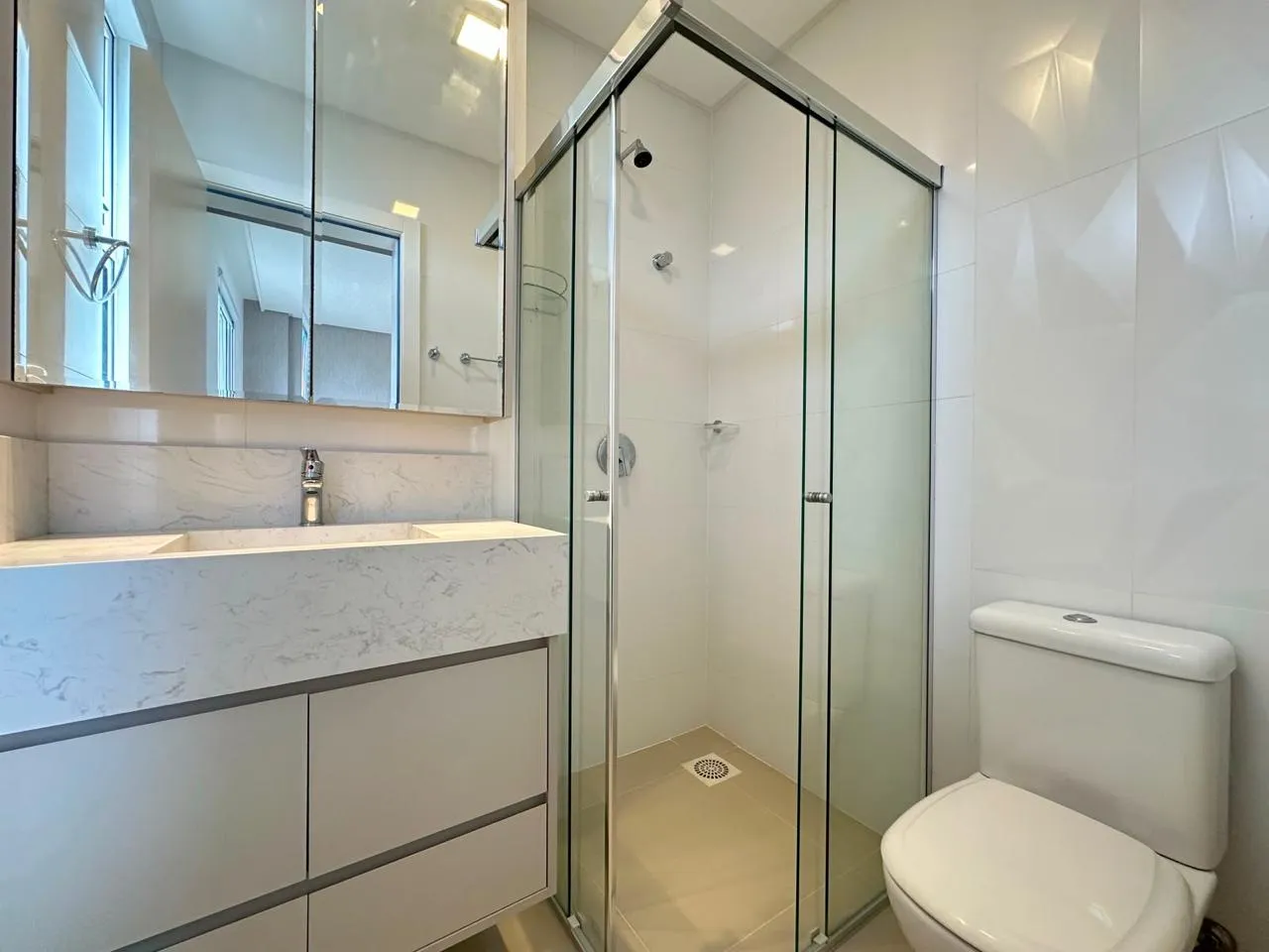 Imagem Apartamento à venda com 167m2 por R$ 2.400.000,00