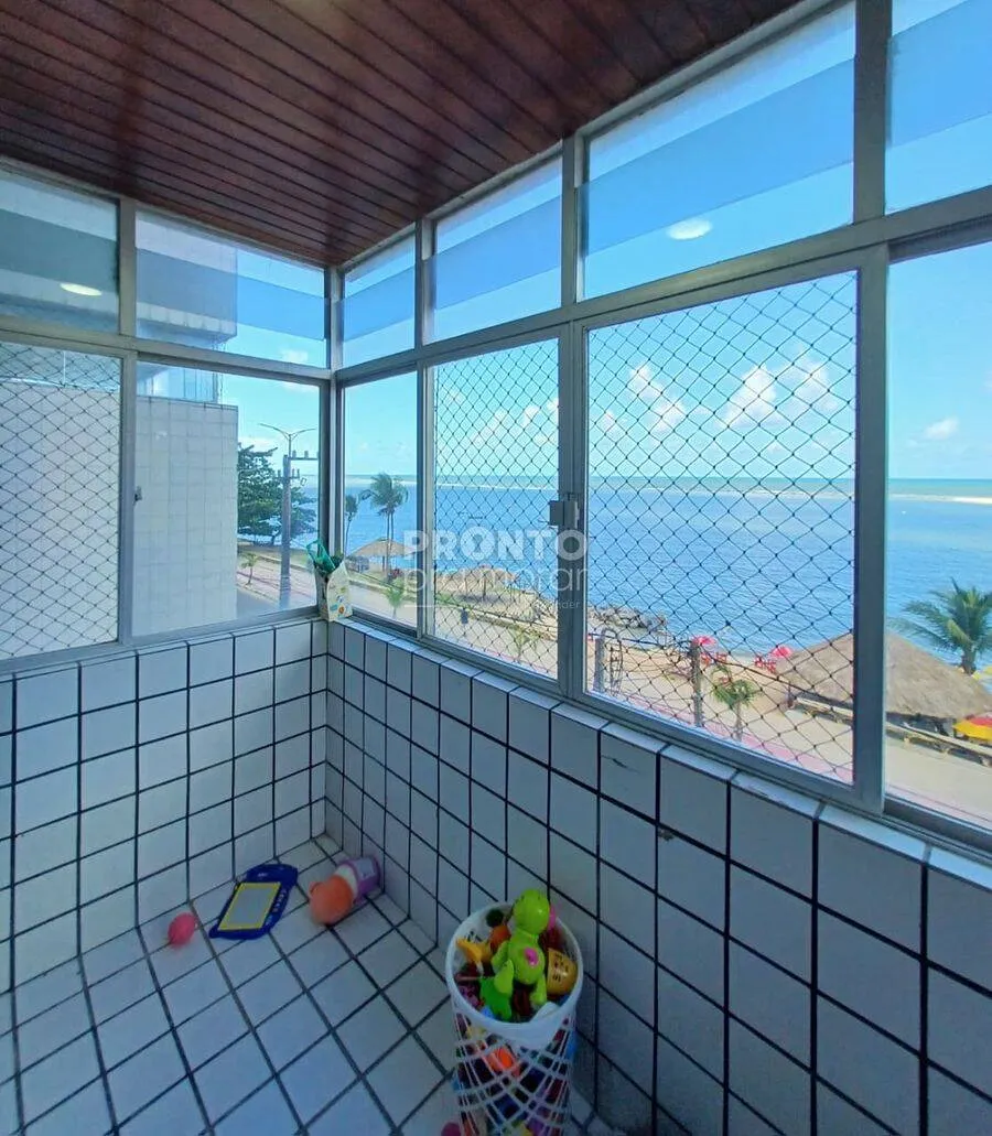 Imagem Apartamento 138,10m² na Beira Mar de Olinda - 3 quartos (1 suíte)
Beira Mar