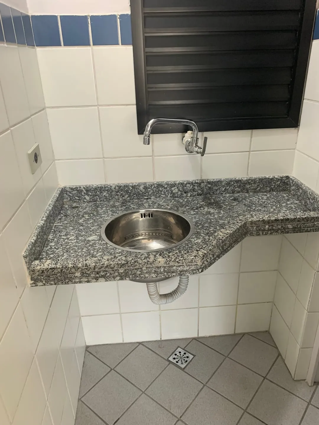 Imagem Comercial à venda 40M², Centro, Pindamonhangaba - SP | condominio antonio cozzi