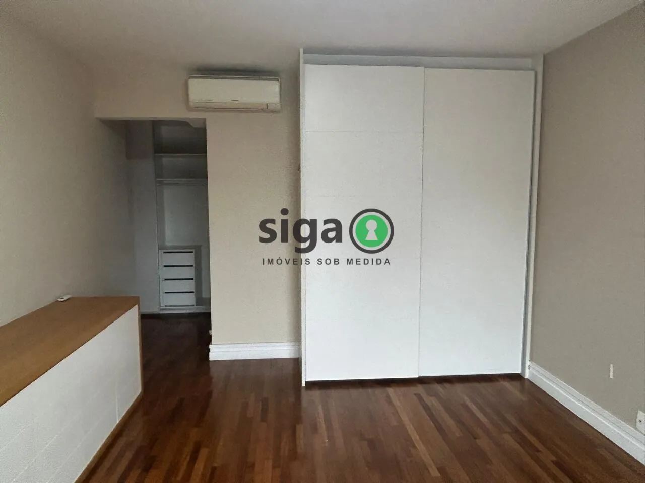 Imagem Apartamento á Venda na Vila Suzana- 192m², 3 quartos, 3 vagas